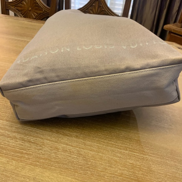 Authentic Louis Vuitton  Foundation Gray Canvas Tote - Picture 5 of 11